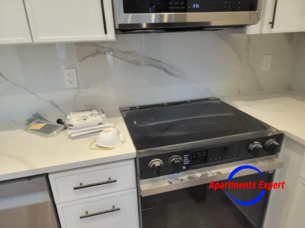 31-46 14th Street image 5 of 14