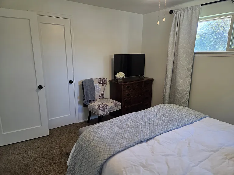 1037 Sunrise Blvd #1 — Photo 11