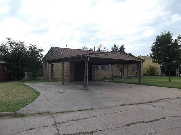 2nd image of 29 NW 27th St