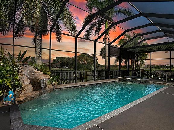 3rd image of 479 Coral Creek Dr