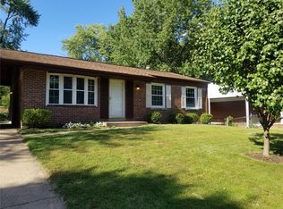 1745 Dowd Dr, Saint Louis, MO 63136
