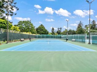 820 N Delaware St APT 202, San Mateo, CA 94401