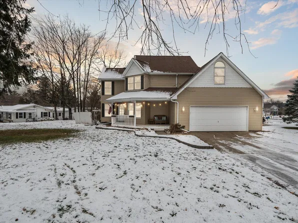 601 Tickner St, Linden, MI 48451