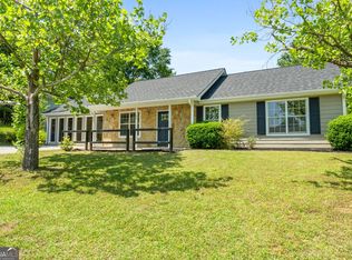 1404 Meadowind Ct SW, Conyers, GA 30094