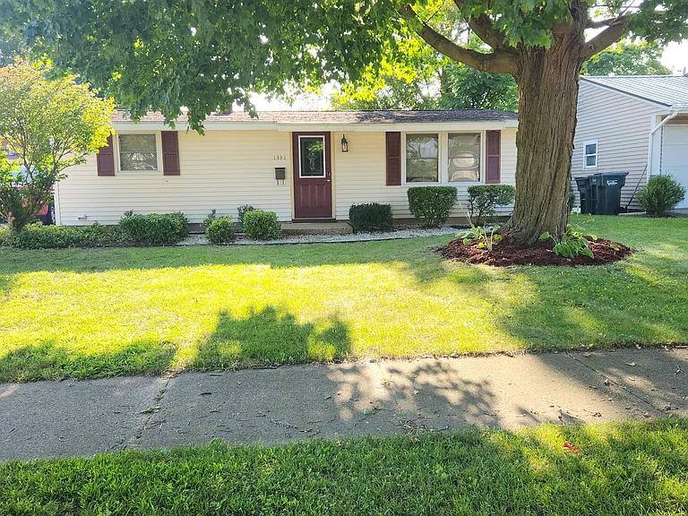 1331 Brummit Ln — Photo 4