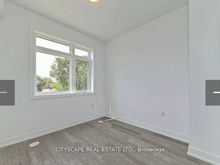 1085 Douglas McCurdy Cmn #209 — Photo 3