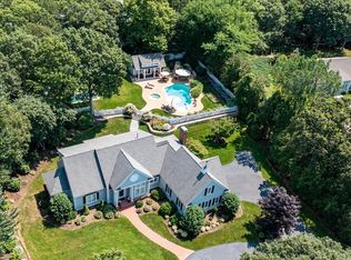 1490 S County Rd, Osterville, MA 02655