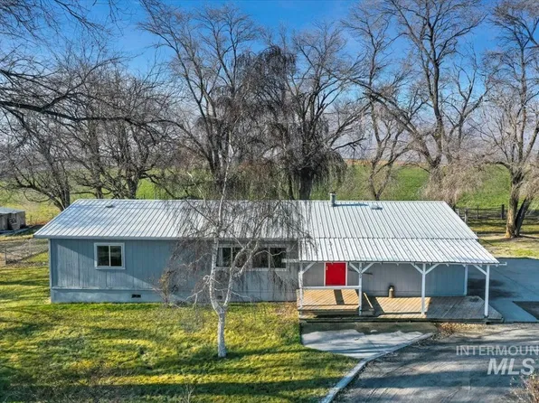 10031 E Gopher Knoll Rd, King Hill, ID 83633