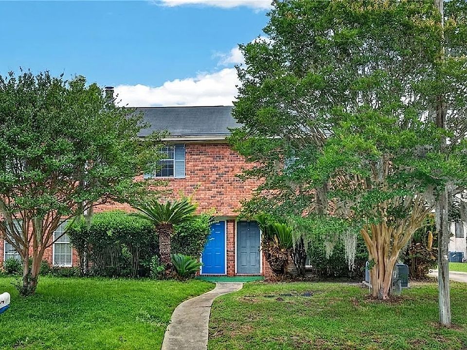2nd image of 102 Coastal Pl #D