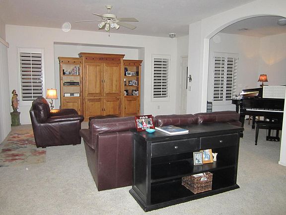 4th image of 218 W Villa Theresa Dr