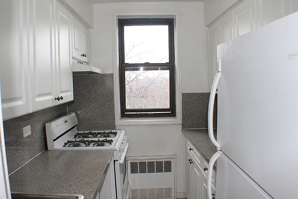 Sold by Re/Max In The City | media 14