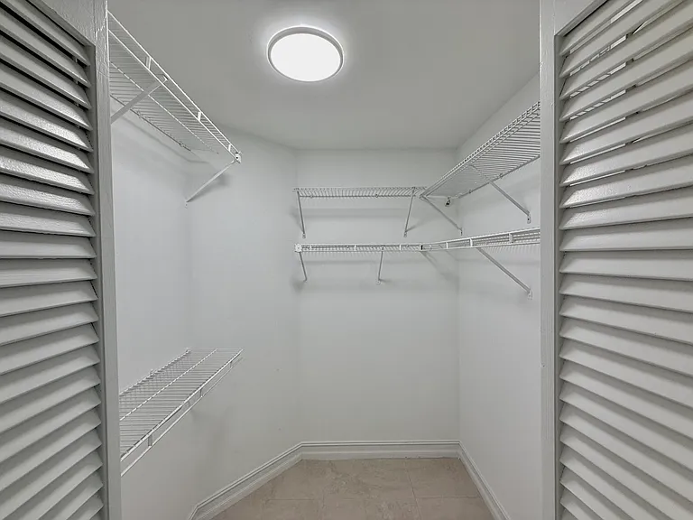 21440 Millbrook Ct — Photo 24