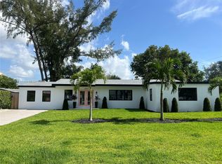3251 SE 8th St, Pompano Beach, FL 33062