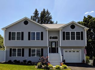 15 Yeoman Ave, Cranston, RI 02920