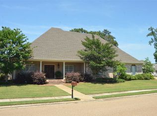 205 Lighthouse Ln, Brandon, MS 39047