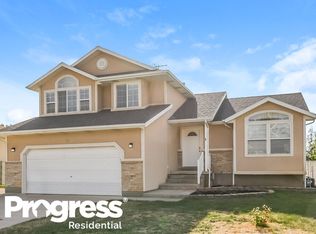 1567 N 1075 W, Clinton, UT 84015