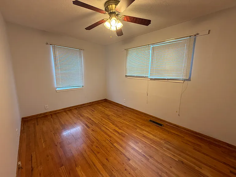 853 Vassar Dr — Photo 7