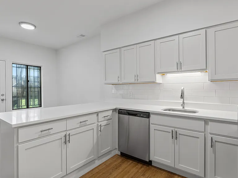 1914 University Ave #2 — Photo 1