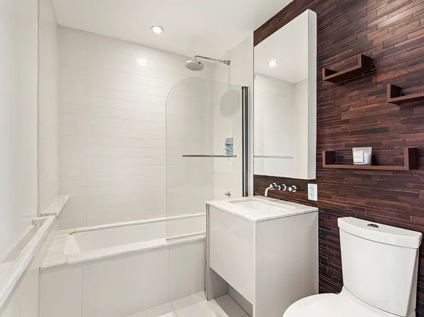 2 Northside Piers image 5 of 11