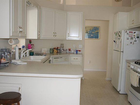 5th image of 2365 Caddy Shack Ln