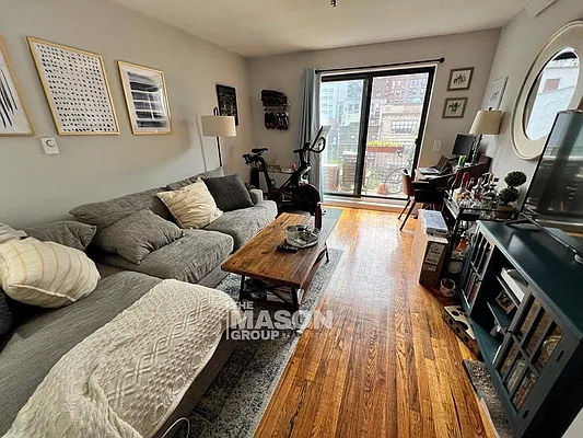 Rented by Mason Group LLC | media 3