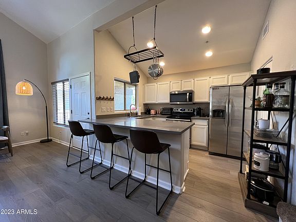 4th image of 2201 N COMANCHE Drive #1075