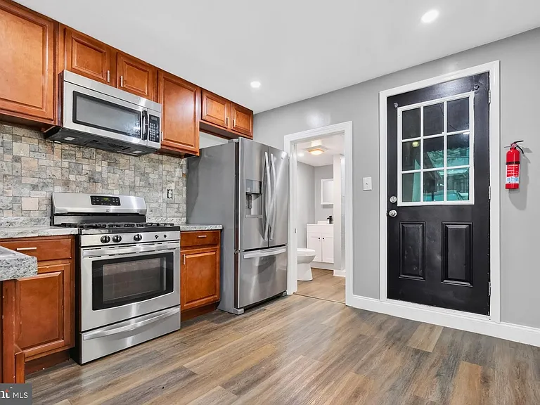 603 Maple St — Photo 11