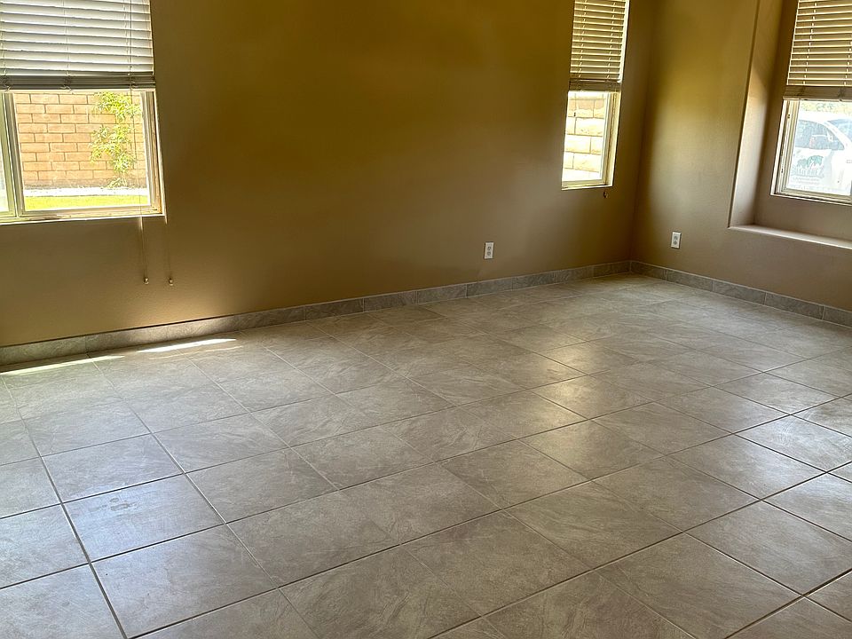 large bonus room upon entry which can be used for many purposes.