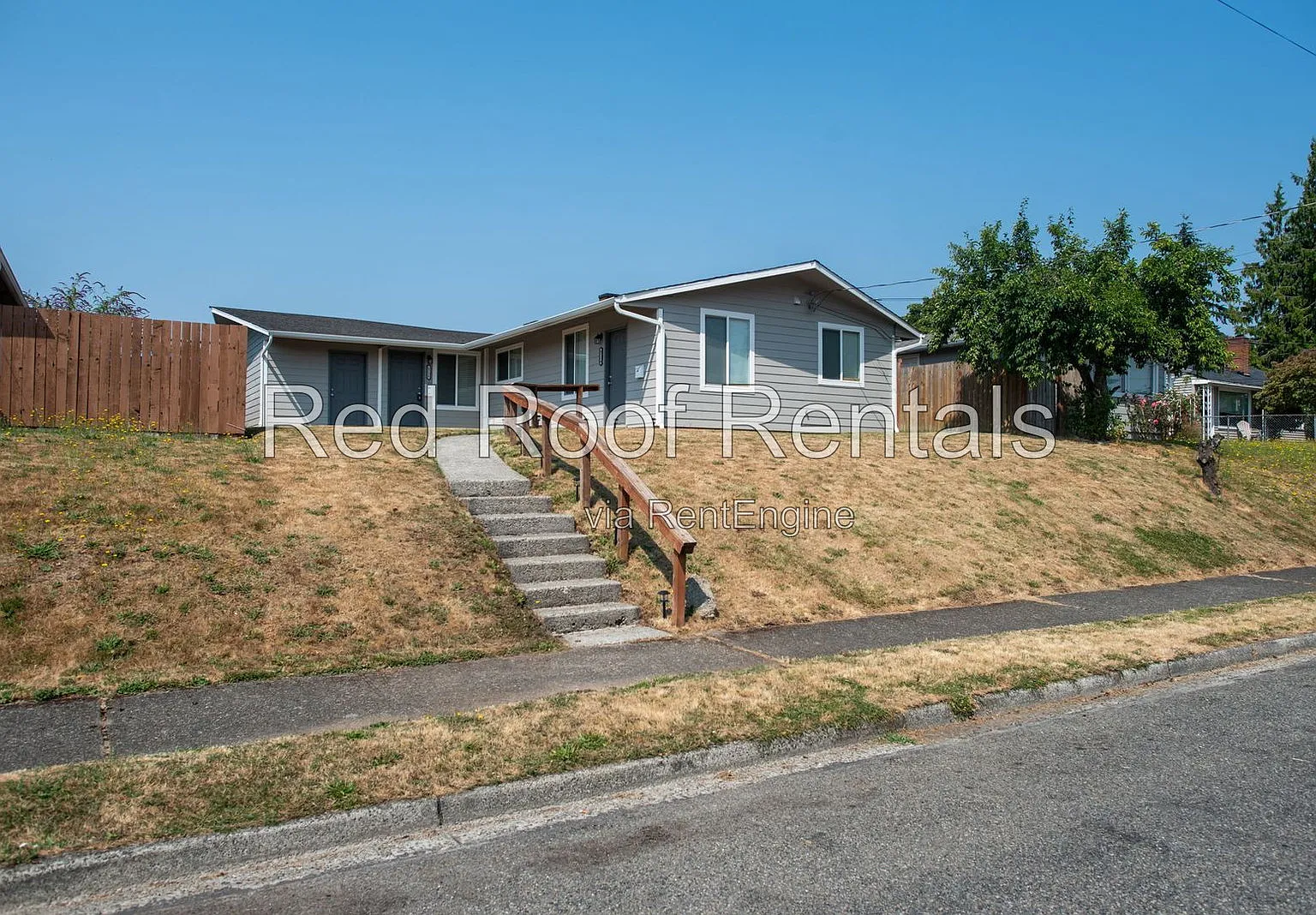 2 bed, 1.0 bath, 760 sqft, $1,800 — Photo 3