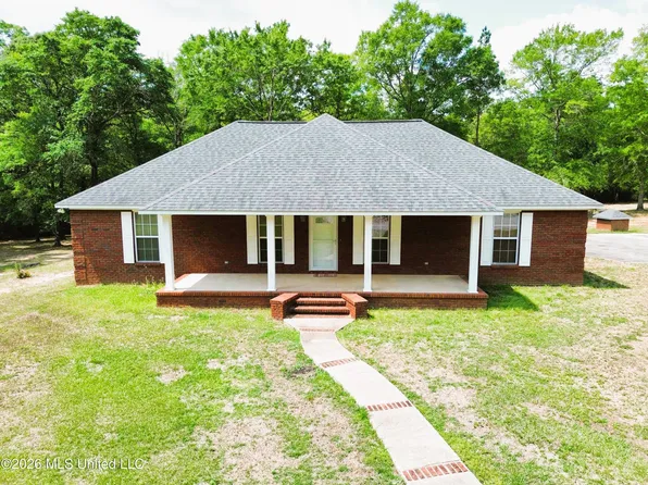 140 Lakota Hls, Lucedale, MS 39452