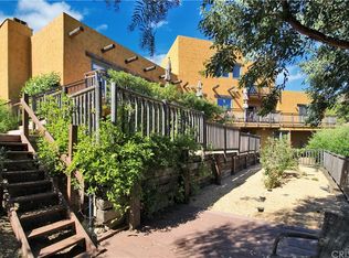 26050 Mulholland Hwy, Calabasas, CA 91302