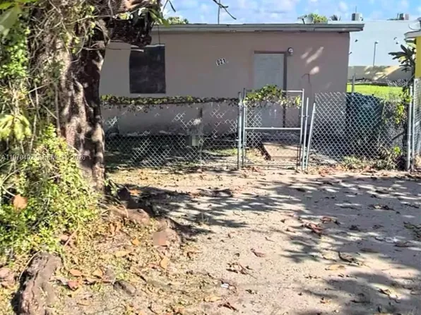 10219 SW 184th St, Miami, FL 33157