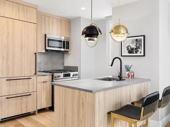 24-16 Queens Plaza South image 1 of 14