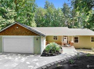 6073 NE Dawn Breaker Dr, Poulsbo, WA 98370