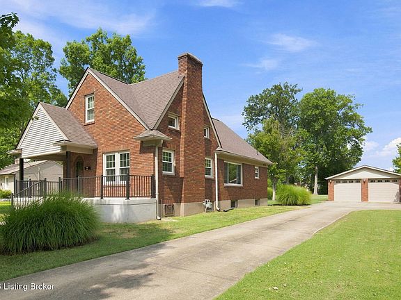 2nd image of 3909 Glen Oak Dr