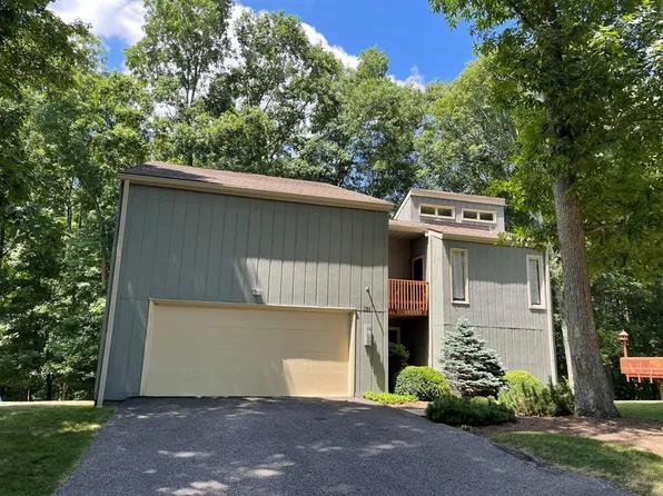 201 Dogwood Ct, Daniels, WV 25832