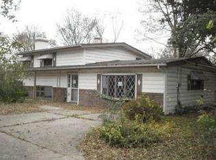 5340 Wallace Dr, Roscoe, IL 61073