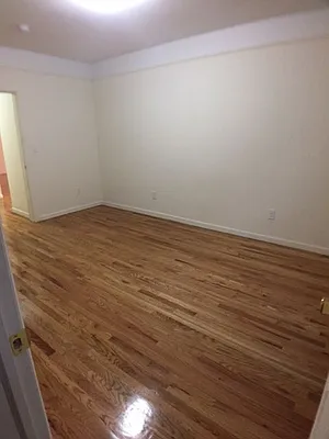 Rented by Roberto Guilbet, LREB | media 29