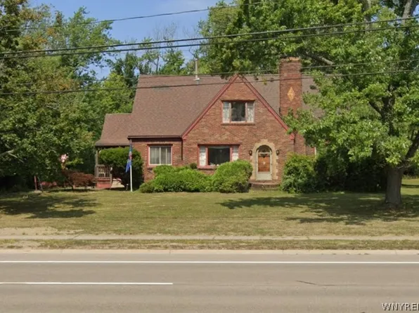 4862 Southwestern Blvd, Hamburg, NY 14075