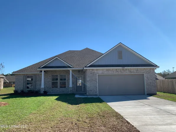 10280 Caroline Dr, Gulfport, MS 39503