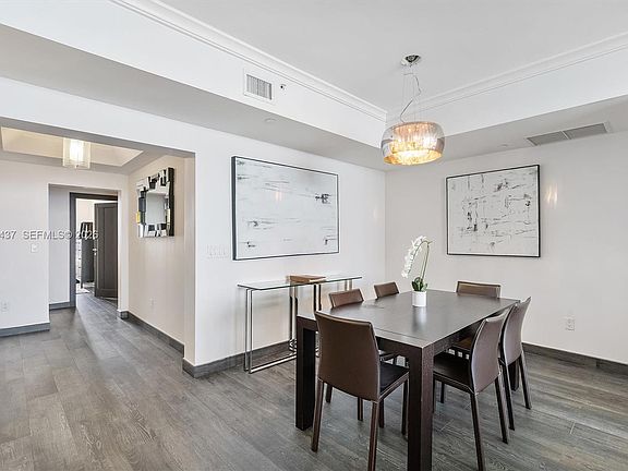 4th image of 17875 Collins Ave #3005