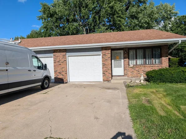 768 Heritage Dr #A/b, Bourbonnais, IL 60914