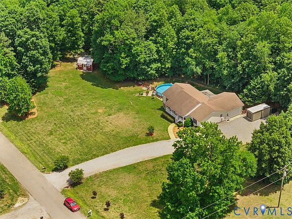 2nd image of 15561 Mica Ln
