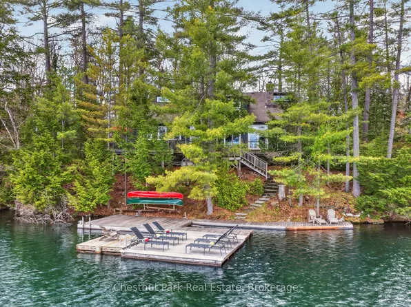 1069 Ridge Rd, Muskoka Lakes, ON P0C 1M0