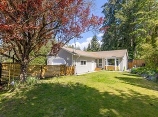5700 Trident Ave, Sechelt, BC V0N3A3