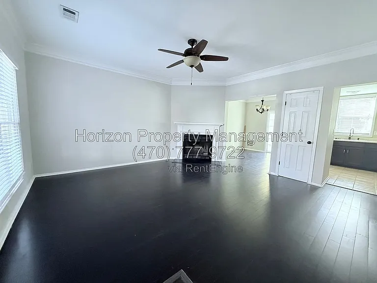 3924 Hancock Cir — Photo 4