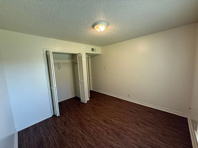 8207 Bayou Fountain Ave — Photo 10