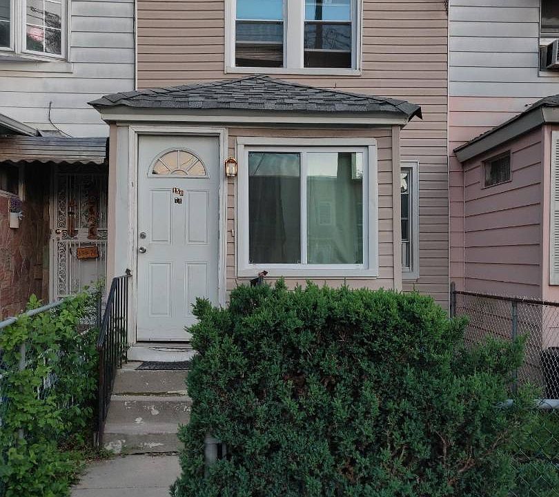 1st image of 15074 Foch Blvd