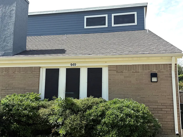949 Creekside Dr #949 — Photo 1