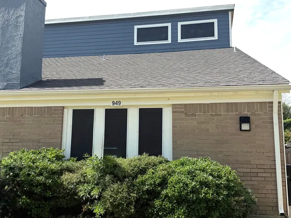949 Creekside Dr #949, Longview, TX 75604